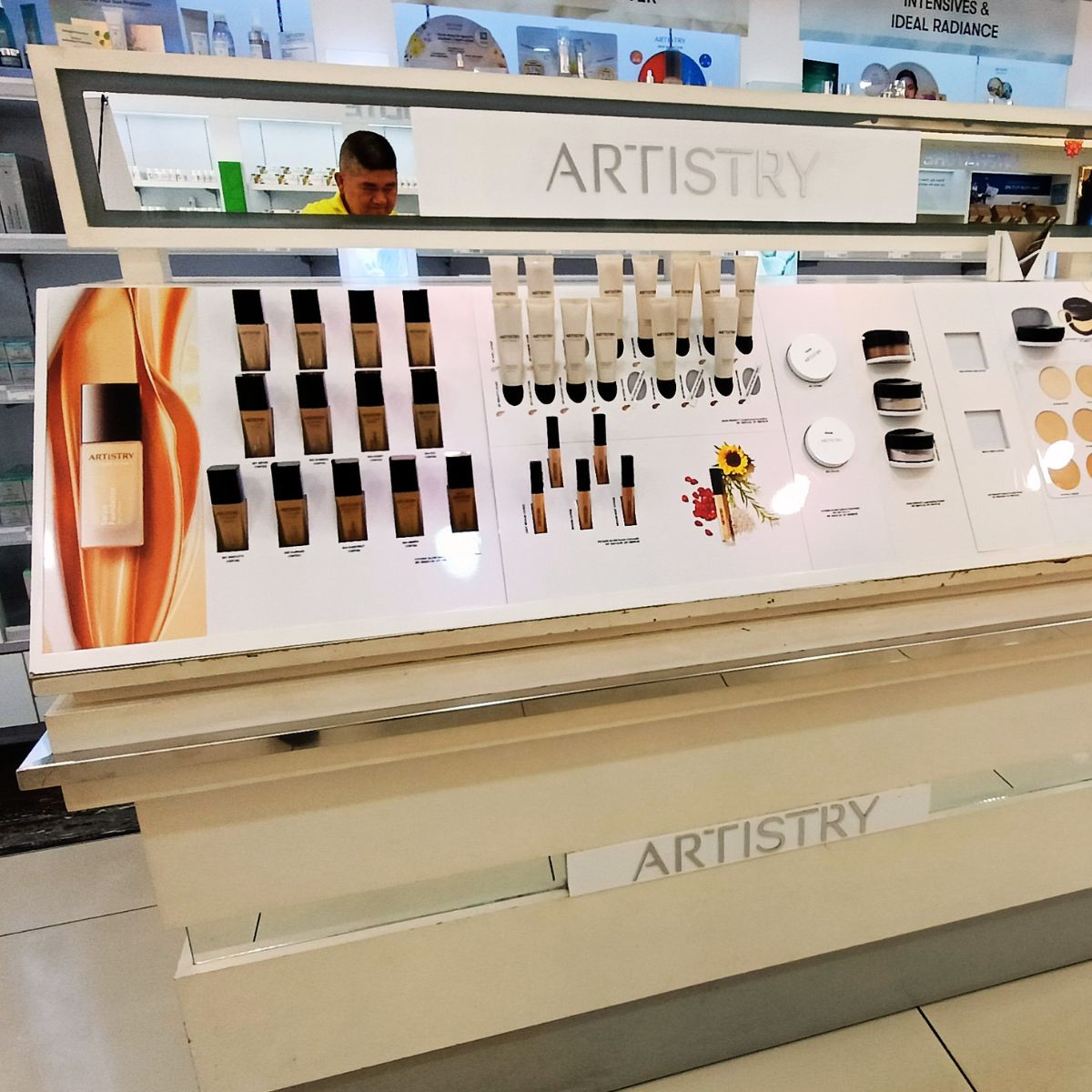 Amway ARTISTRY cosmetics and skincare product category